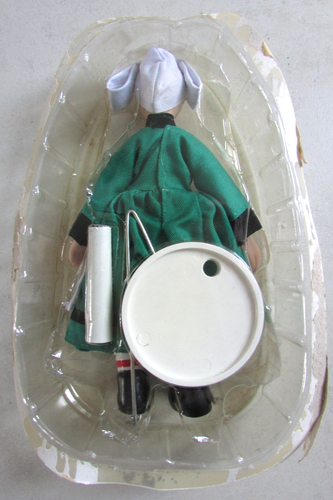 Poupée Bécassine céramique porcelaine sur socle Éditions Hachette État neuf - Imagen 2 de 9