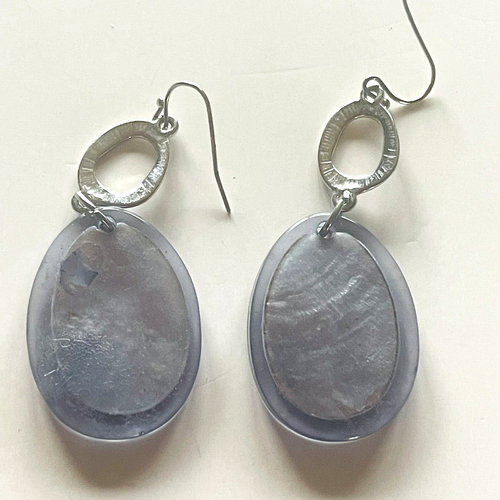 Statement Necklace Dangle Earring Set Resin Encased Shell Gray 19" Adjustable - Picture 14 of 15