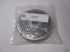 32 TRIUMPH 3/16" HOLES - Size 32 Reversible Grinder Plate - 104772