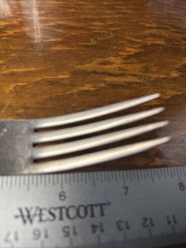 ALLURE 1939 Dinner Fork by WM ROGERS MFG CO - Picture 3 of 6