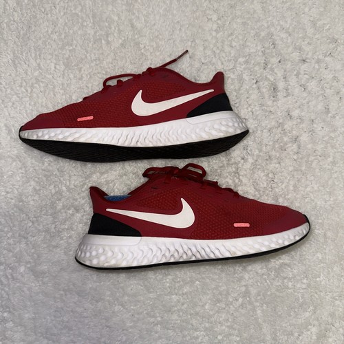 Nike Revolution Unisex Running Shoes Sneakers Red Size 7Y - Picture 9 of 13