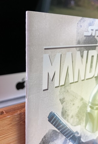 THE MANDALORIAN #1 SIGNED BY TYLER KIRKHAM EXCLUSIVE TRADE- COA ๐ - Picture 5 of 10