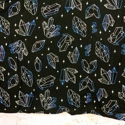 Camisa con botones Hot Topic para mujer M negra verde azulado amarillo cristales estampado bruja gótica - Imagen 11 de 11
