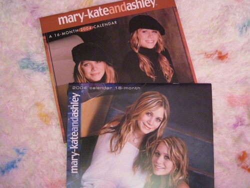 Lot Of 4 MARY-KATE & ASHLEY OLSEN Rolling Stone Calendars Gorgeous Magazines HOT - Picture 8 of 11