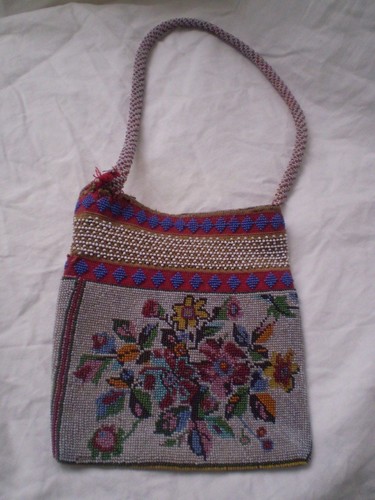 RARE ANTIQUE OTTOMAN ANTIQUE-GLASS-BEADS-BEADED-BEADWORK-LADYS-PURSE - Picture 2 of 12