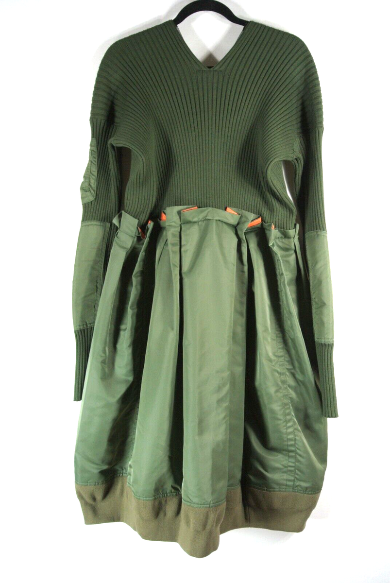 【送料&関税込】Sacai Khaki Satin Long Dress NEW Sacai Khaki Nylon Twill V-Neck Dress in Khaki Size 3