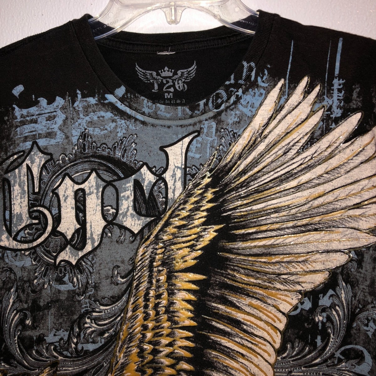 T26 Mens Medium Black Eagles Raised Letter Graphic Tee T