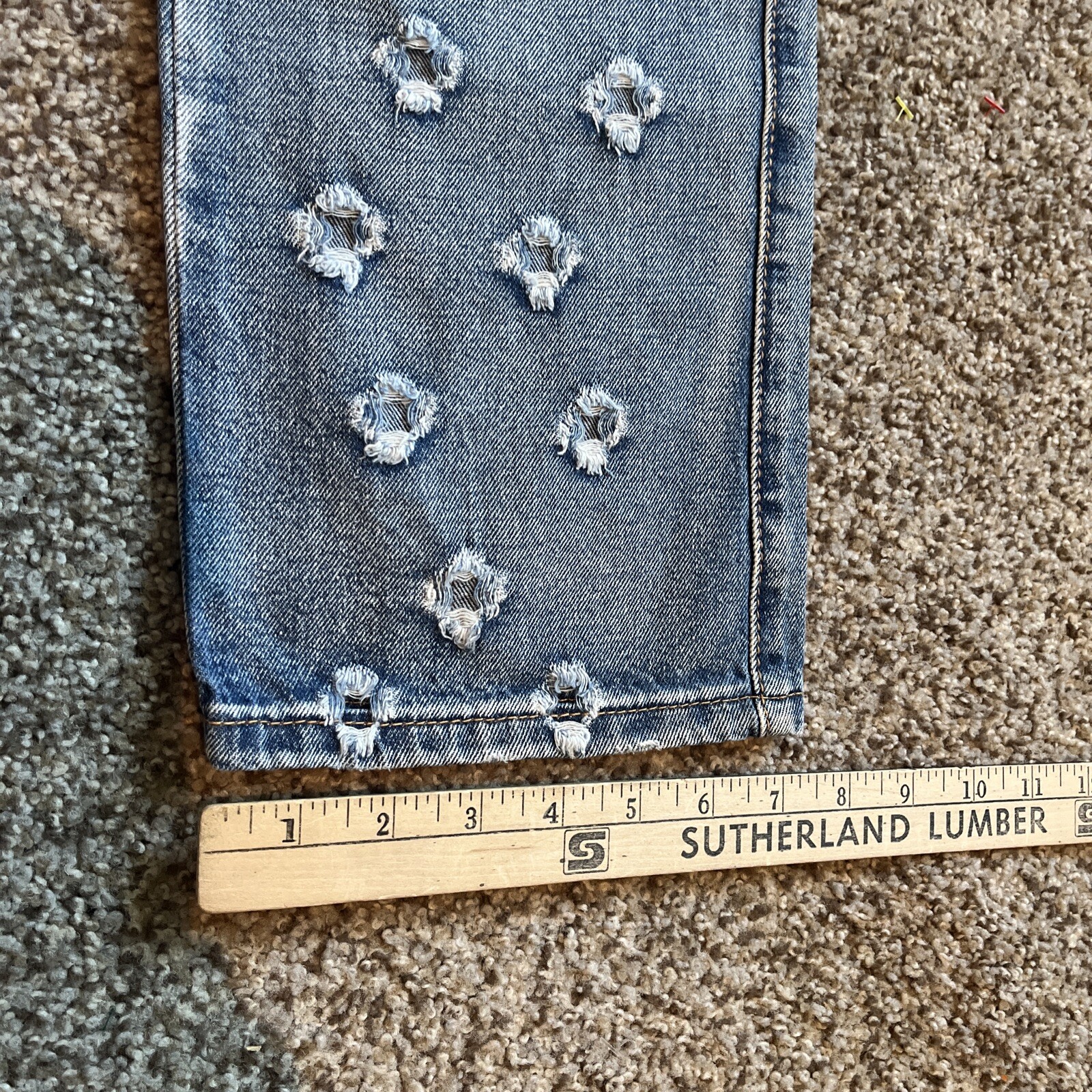 Blue Turtle Womens Size 3 (28x29) Denim  Hole Punch Jeans Distressed NWT - View 11