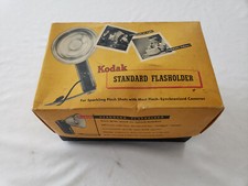 Vtg KODAK STANDARD FLASHOLDERBOX 3 flash bulbs  ednalite lens shade, filter ad
