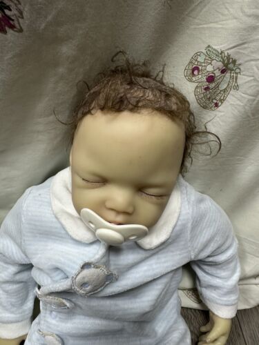 A.D.G. 07 Doll LIFELIKE Realistic Weighted Doll 50cm - Picture 2 of 12