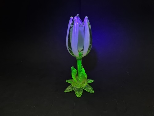 Viktorianische Vaseline Richardson Uranglas Tulpenvase A/F