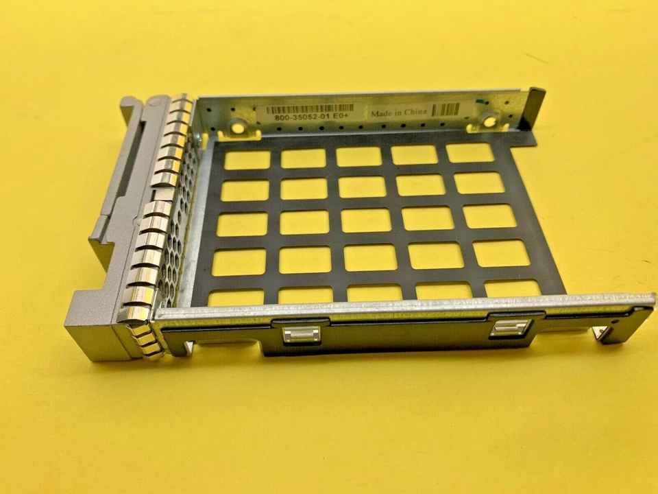 Cisco UCS-HD2T7K12G 12Gbps SAS 2TB 7.2K 2.5'' Tray only - Image 4 of 4