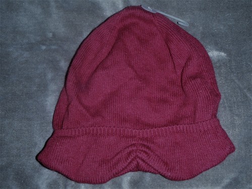 Gap, Red Winter Hat, One Size, "With Angora" Pull on, New - Picture 2 of 5