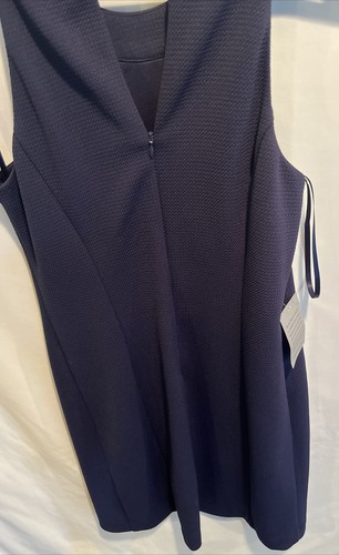 Vestido recto Eliza J para mujer azul marino halter sin mangas detalle bordado cremallera 6 - Imagen 4 de 5