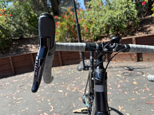 Trek Domane SLR 6 size 56 SRAM Force Drivetrain 600 OCLV carbon fiber 2020 - Picture 5 of 14