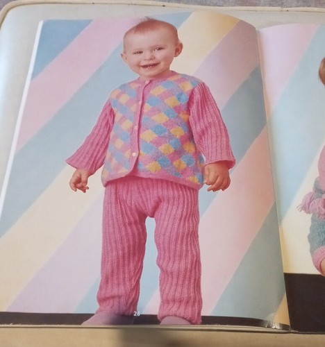 π Patons No 1168 Baby Knitting Pattern Book 3 And 4 ply Babies 6 To 24 Months - Picture 13 of 15