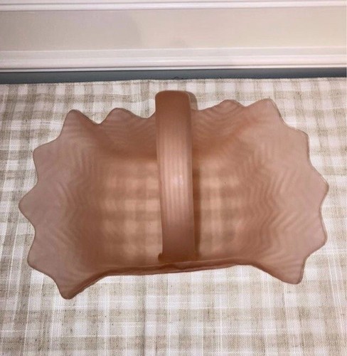 Pink Frosted Art Glass Mikasa Handcrafted by Kurata Basket Vintage Marked - Picture 3 of 6