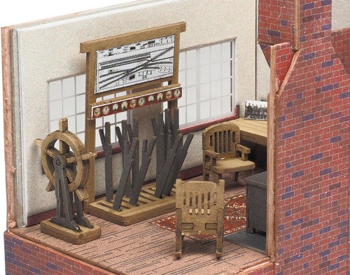 Signal Box Interior - OO/HO Card kit – Metcalfe PO580 - Picture 3 of 3