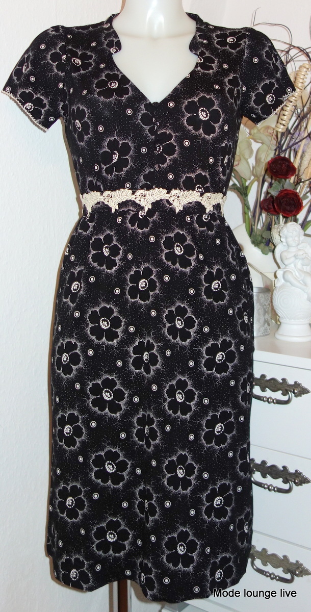 Vive Maria elegante abito Summer Garden DRESS nero floreale bordato nero 31399 Vive Maria elegante abito Summer Garden DRESS nero floreale bordato nero 31399