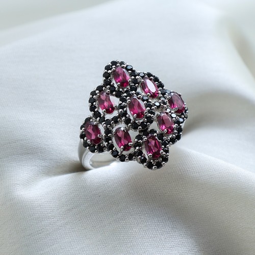 Natural Rhodolite Statement Ring | Red Gemstone Ring | Black Spinel Ring - Picture 3 of 7