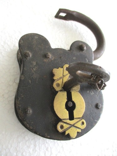 Trick Padlock secret key hole , hidden . - Picture 2 of 10