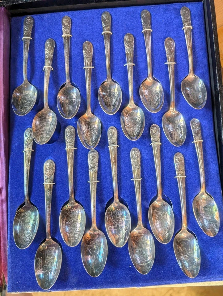 Vintage William M Rogers 36 Presidential Commemorative Spoons Collection W/ Case - Image 2 of 4