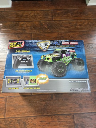 New Bright 1:10 RC 9.6V Monster Jam Grave Digger Truck Rare - Bild 9 von 13