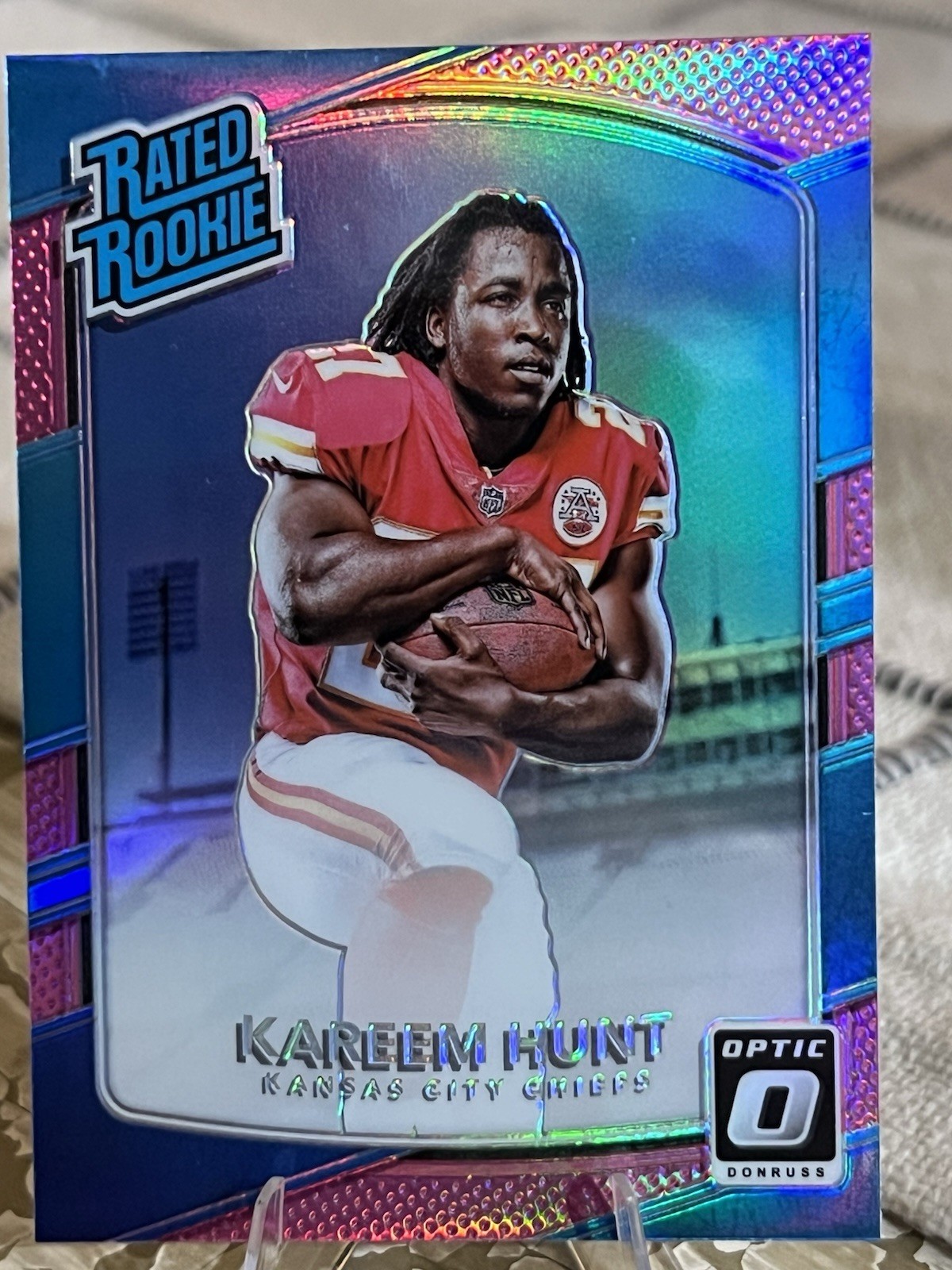 2017 Donruss Optic Pink #182 Kareem Hunt Rated Rookie  - FB