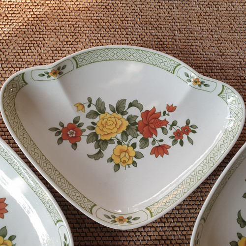 V&B SUMMERDAY Dreieckschale / Kleeblattschale VILLEROY&BOCH mehr - Bild 5 von 5