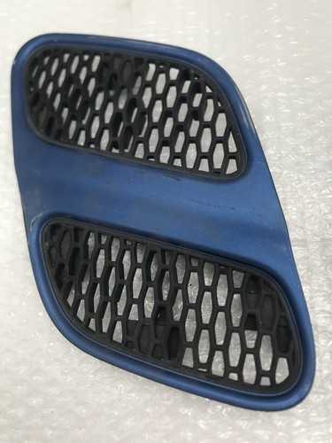 Subaru Impreza STI GC8 Hood Vent Set - Bild 3 von 5