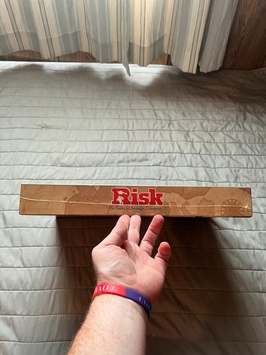 Risk The Game Of Strategic Conquest Board Game Sealed 2015 Hasbro Gaming - Picture 7 of 7