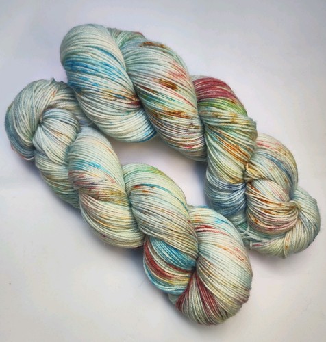 Handgefärbte Sockenwolle 4-fach 100g – Konfetti – buntes Sprenkel Strickgarn - Bild 4 von 10