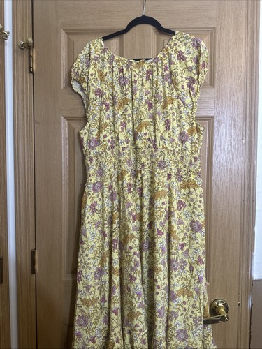 Old Navy Women’s Yellow Floral Boho Midi Dress Size 3X Smocked Waist Cottagecore - Picture 9 of 10