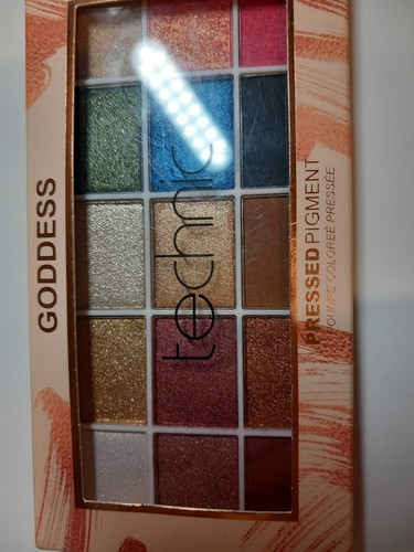 Technic Eyeshadow Palette 15 Pressed Pigment Colours with Shimmer Glitter NEW - Picture 6 of 6
