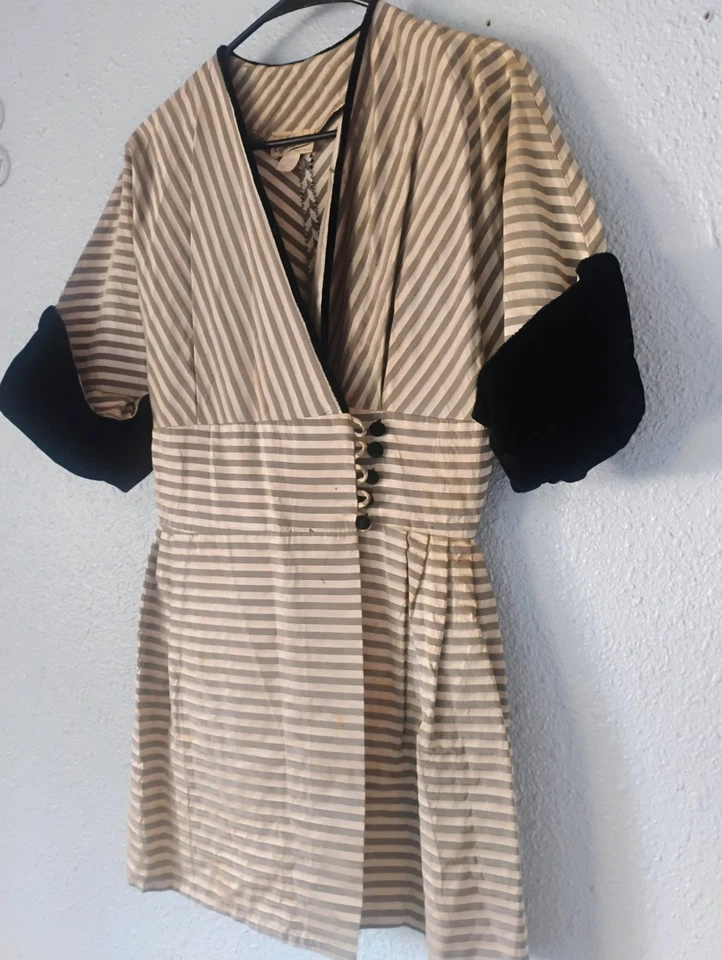 Vestido de terciopelo a rayas envolvente vintage de los años 1940/50 súper raro Foto 2 de 4