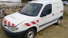 Buje delantero izquierdo PEUGEOT PARTNER 1 PHASE 1 330785