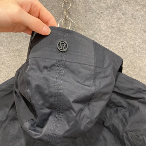 Lululemon Jacket Womens 8 AUS 10-12 Black Water Resistant Rain Coat Hooded 26209 - Picture 9 of 10