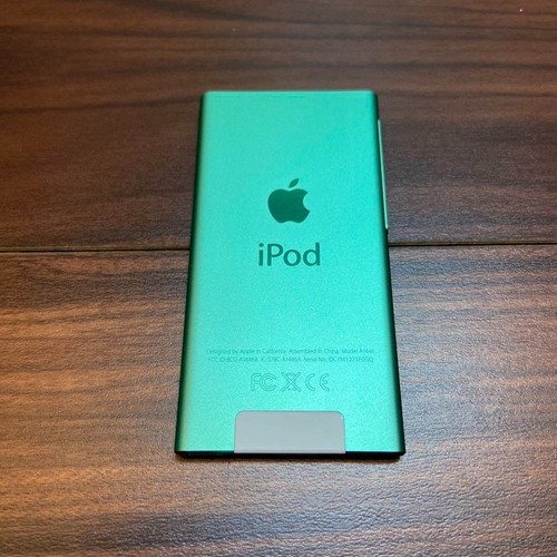 iPod nano 7th generation 16GB green Apple 3852 From Japan - Picture 8 of 17