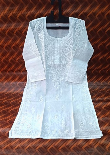 Handmade White Chikankari Kurti with Pant | Traditional Cotton Kurti For women - Picture 5 of 6