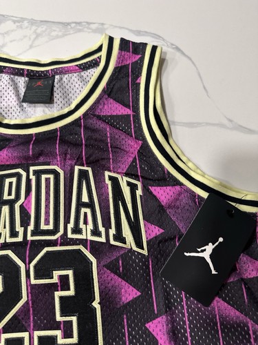 Jordan Brand of Flight Women’s Basketball Jersey (Large) Retails For $58 - Bild 4 von 9