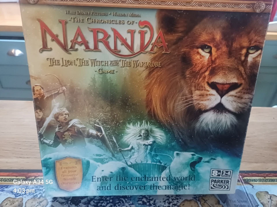 The Chronicles of Narnia The Lion The Witch The Wardrobe Board Game Hasbro 2005  - Image 2 of 4