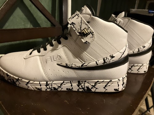 Fila High Tops - Picture 1 of 6