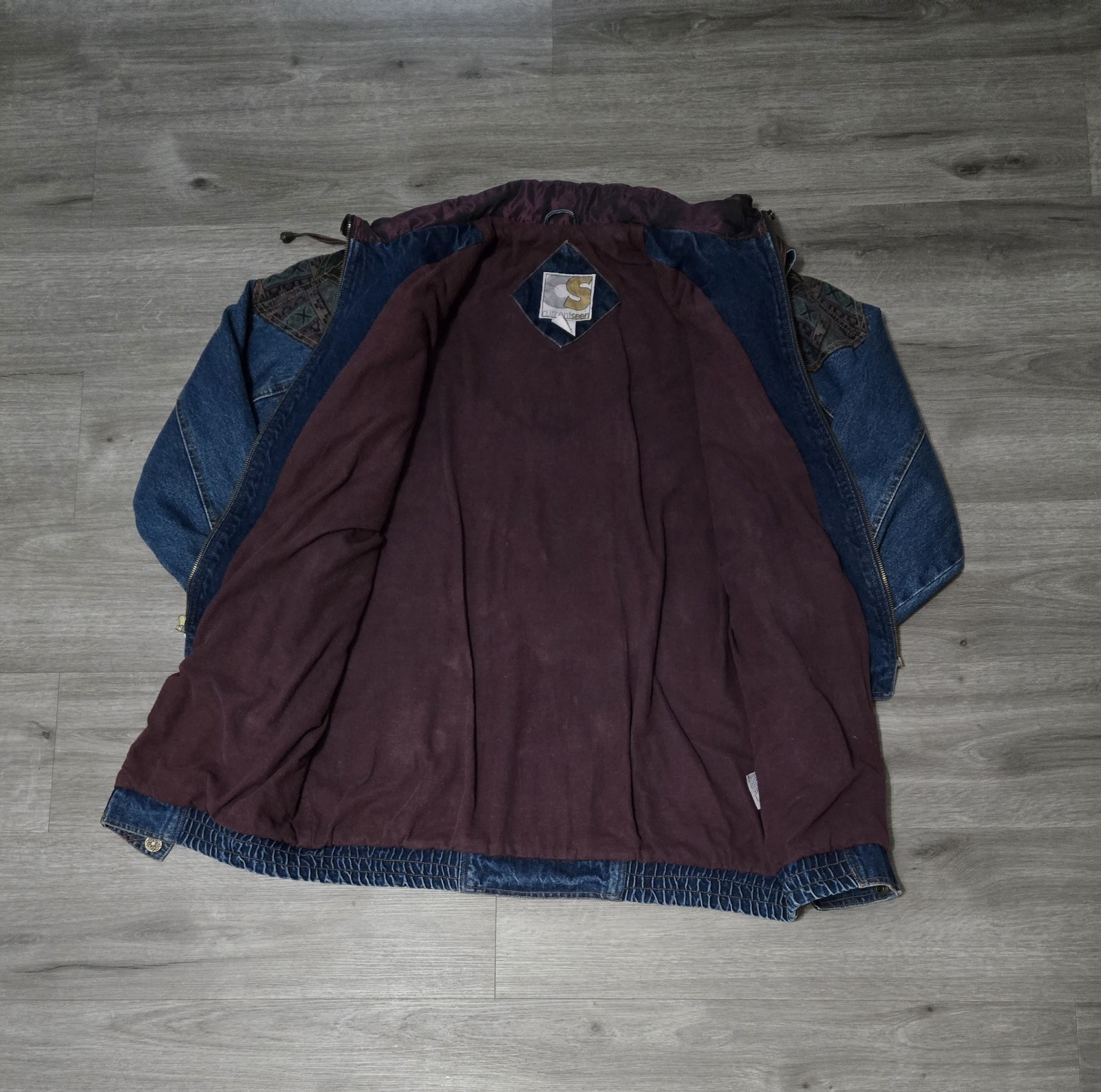 Picture 4 of 10