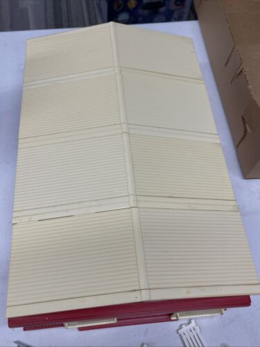Ertl Farm Country Machine Shed Set Vintage Tractor Bldg Incomplete Read - Picture 7 of 17