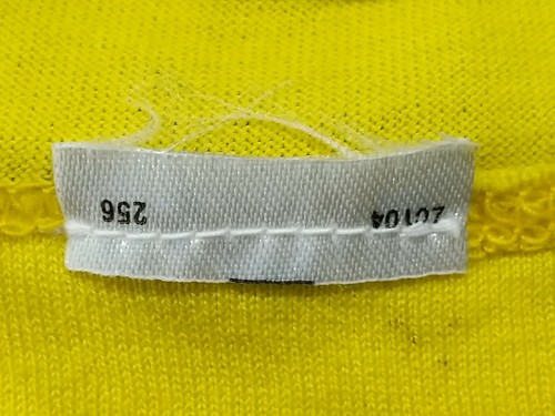 Pantone Snapdragon(?) Gelbes T-Shirt - Bild 4 von 8