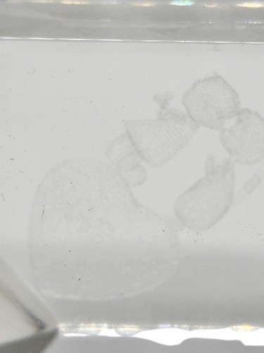 3D Laser Etched Crystal Glass Paperweight Heart Imprinted I Love You + 2 Kissing - Picture 6 of 7
