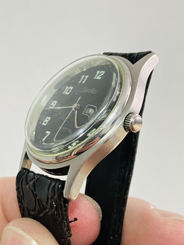 VINTAGE ZENTRA QUARTZ 4971689 WATER RESISTANT 3atm WATCH men day date - Picture 6 of 11