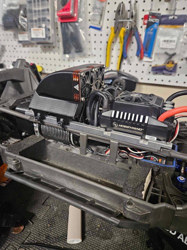 For XMaxx fits X Maxx Cooling Fan Mount with Fan Covers! 40MM fans fits Traxxas - Picture 12 of 13
