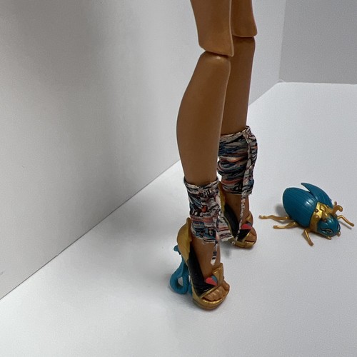 Monster High Nefera De Nile und Pet Signature First Wave Puppe unvollständig - Bild 8 von 20