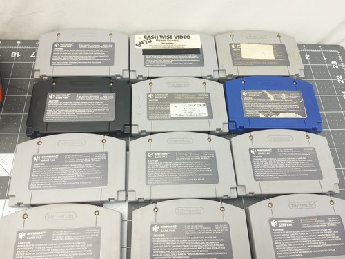 Lotto console Nintendo N 64 con Expansion Pack 14 giochi 1 controller OEM testato - Foto 12 di 12